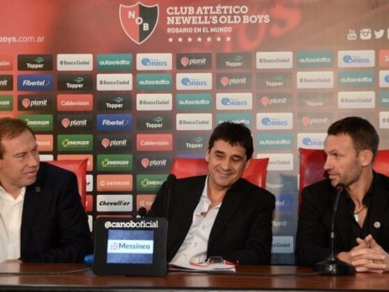 Sensini, Ricobelli y Bernardi en la conferencia de prensa. Foto: Web Oficial Newell&acute;s Old Boys