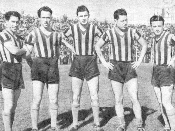 Atacantes de Central en 1943: Bernardo Vilariño, Ángel De Cicco, Rubén Bravo, Waldino Aguirre y Rubén Marracino. El canalla arrancó bien pero aflojó y terminó noveno en AFA.