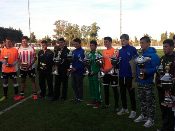 La premiación se llevó a cabo luego de la final, jugada en el Club Atlético San Jorge.