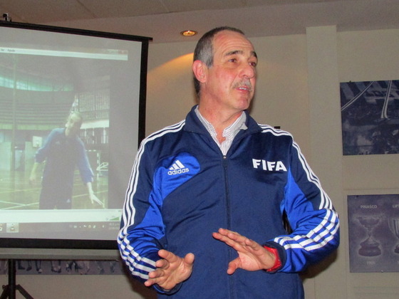 El Veco se apoyó mucho en "el topo" Luis Del Re, presente y otro referente del futsal local.