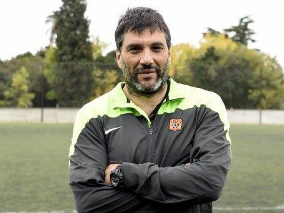 Gerardo Ameli, se va de la Asociación Rosarina a la Primera División del Fútbol de Perú.