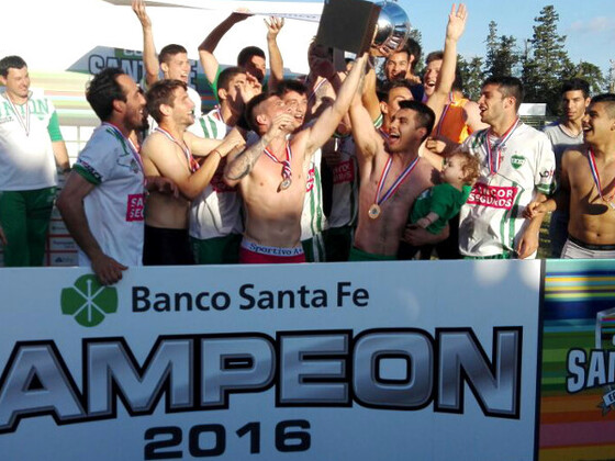 Unión de Sunchales quedó en la historia como el primer campeón de esta Copa.