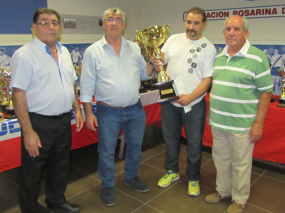 Central se llevó la Copa "Adriana Lofiego", del primer torneo oficial de Fútbol Femenino.