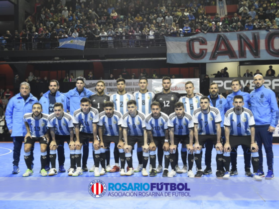 La Selección Argentina volvió a Rosario y la ciudad se vistió de fiesta.