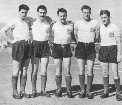 Negro, Trinchieri, Casagrande, Cólere y López. Un quinteto ofensivo que quedó en la historia del "salaíto".