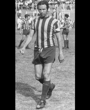 Carlos Timoteo Griguol en sus épocas de jugador. Corría el año 67.