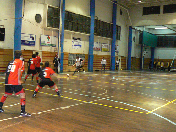 La Lepra empezó a perderlo en el primer minuto