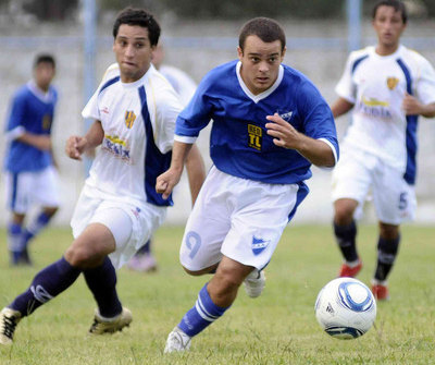 En Argentino convirtió muchos goles y pudo hacerse más conocido.