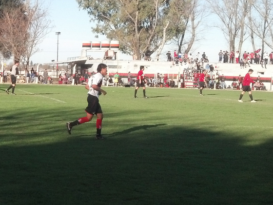 Newell's aprovechó los espacios y terminó imponiéndose con contundencia