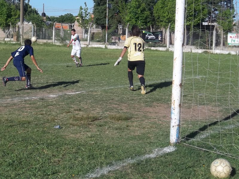 En Gálvez, Aguirre ganó y sigue invicto