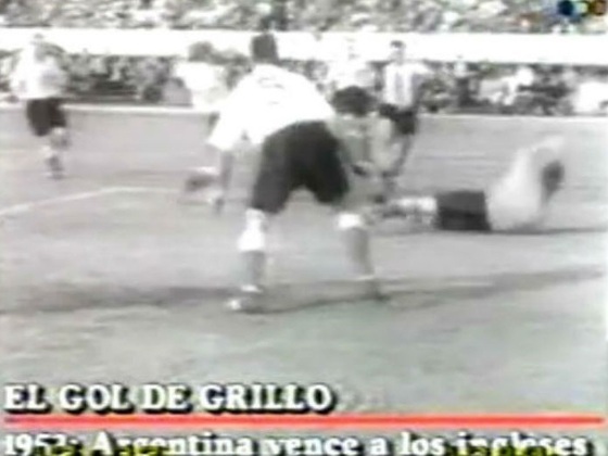 El partido a partir del que se instauró esta fecha, y el histórico gol de Grillo.