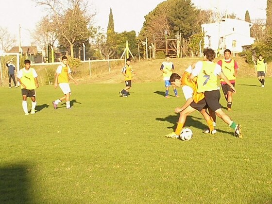 Se disputaron tres tiempos de 25 minutos, y se jugó cada pelota con gran intensidad.