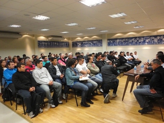 Casi 100 personas participaron de esta reunión para unificar criterios en el fútbol infantil.
