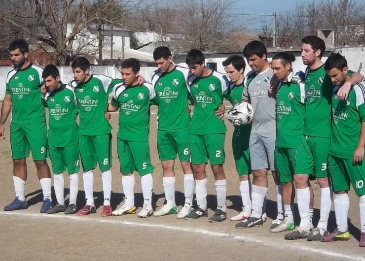 En todos los partidos programados por la Asociación Rosarina se hizo el minuto de silencio.