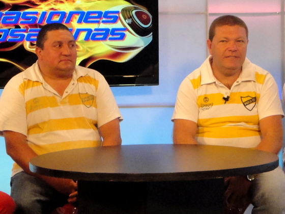 Lingiardi, a la derecha, estuvo este lunes en Pasiones Rosarinas, programa de TV que sigue el fútbol de Rosarina.
