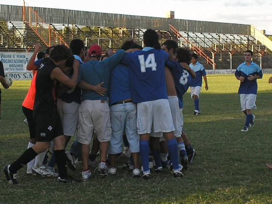 Argentino fue el campeón 2008. En la final, también jugada en el Gabino, relegó a Central.