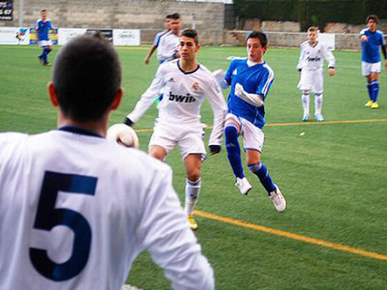 La categoría 99 jugó un amistoso con el Real Madrid y empató 0 a 0. Notable.