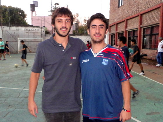 A la izquierda Misael Alasino, el Presidente del Club. A la derecha Manuel Basterra, el DT.