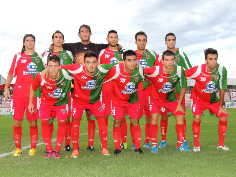 El equipo de Vaquero ganó de visitante y renovó su ilusión de clasificar. Foto: Bruno Cerino.