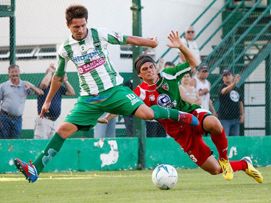 Unión y Aguirre jugaron 4 veces y se conocen a la perfección. Foto: www.sunchaleshoy.com.ar.