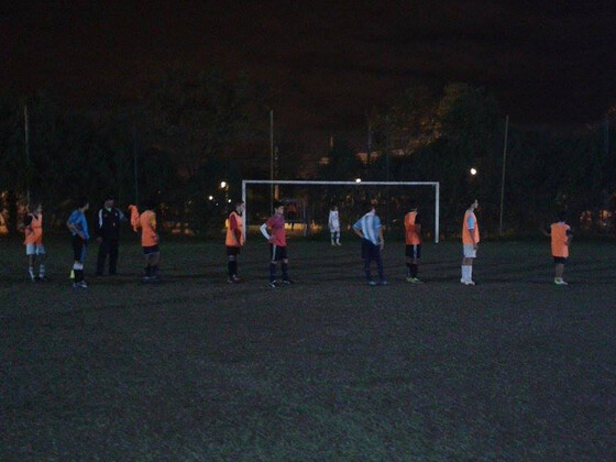 La Selección Sub-13 de Omar Casas entrenando pelotas paradas. Foto: G. Magurno.