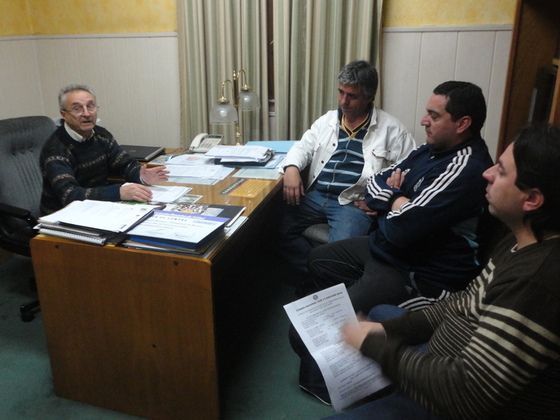 Pastor y Veiga, anoticiándose de todas las cuestiones reglamentarias que competen al Sub-13.