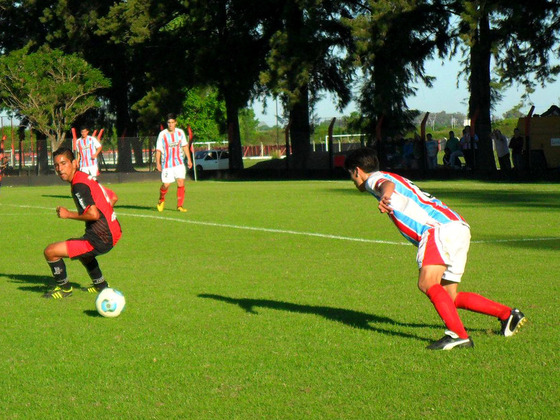 Newell's venci&oacute; ajustadamente a Tiro Suizo en Bella Vista y sigue so&ntilde;ando. Foto: Erica Pizzuto