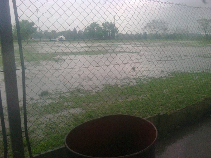 Así continuó hasta hoy (domingo) la cancha de Arijón. Foto: Gentileza Carlos López.