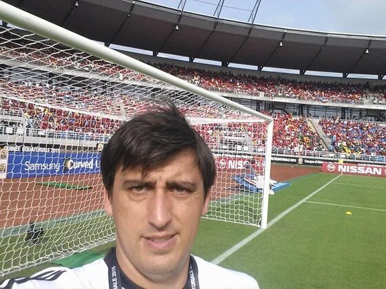 Una selfie del debut en la Copa Africana 2015. El ex golero de Central disfruta "su" momento.