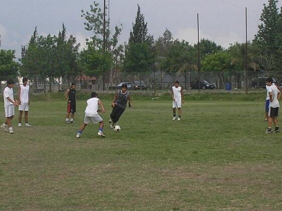 Los pibes tirolenses aguardan con gran expectativa el partido del domingo ante Santa Fe F.C. Será en el Olaeta.