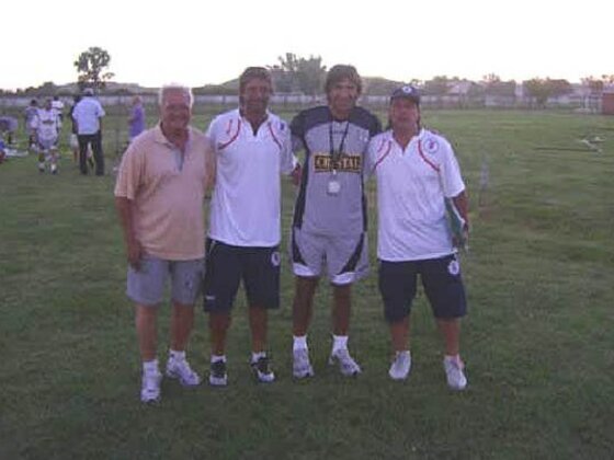 Dolce, Urruti y Llano, posan junto a Gustavo Costas, el ex Racing que hoy dirige en Alianza Lima.