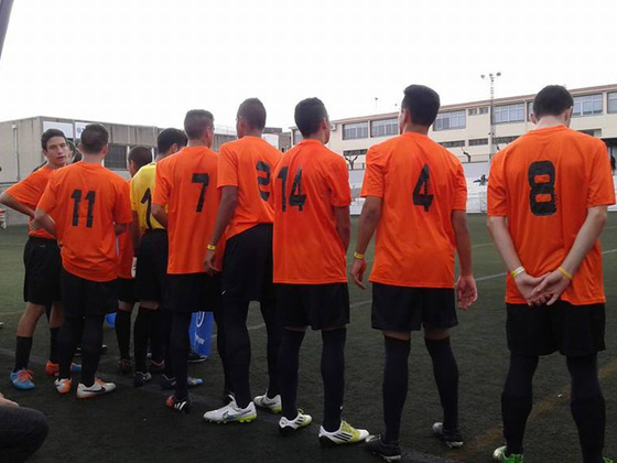 La hora del debut. Adiur arrancó con un triunfo en el torneo y lidera su grupo con 3 puntos.