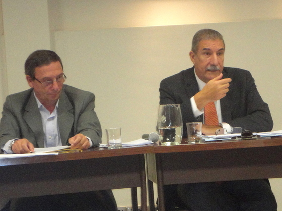 El presidente Mario Giammar&iacute;a, a la derecha, y el Secretario Fernando Verdol&iacute;n a la izquierda.