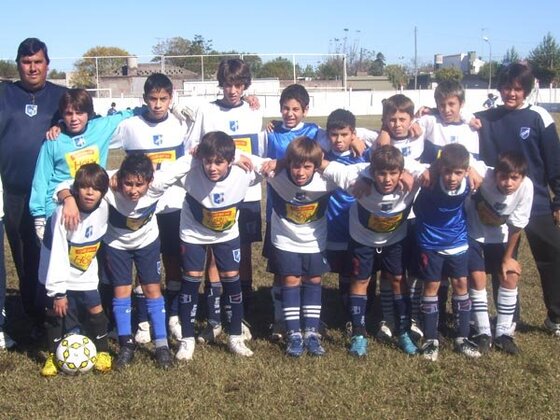 La 98 de Mitre, un equipazo. Vilariño, Bertolano, Benedetti y Brienzo, solo algunos de los que se lucieron.