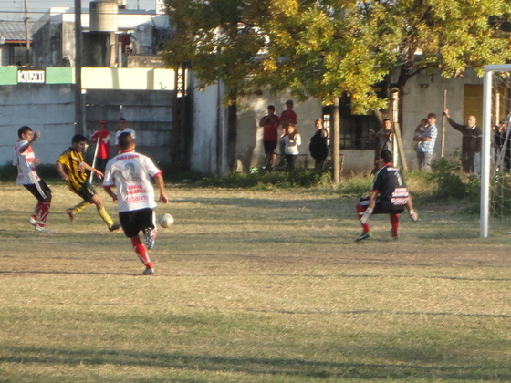 La perdió Ortega. Esta fue la primera de las dos chances claras de Oriental en el 2do tiempo.