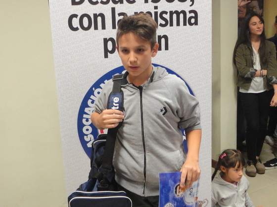 Emanuel Marinelli es defensor, pero como tantos chicos tiene como ídolo a Messi.