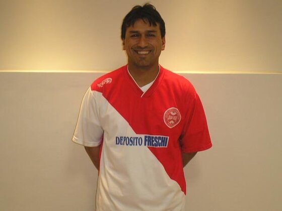 Cuando se pone la camiseta de Juan XXIII Aranda se transforma. Se nota que el fútbol lo apasiona.