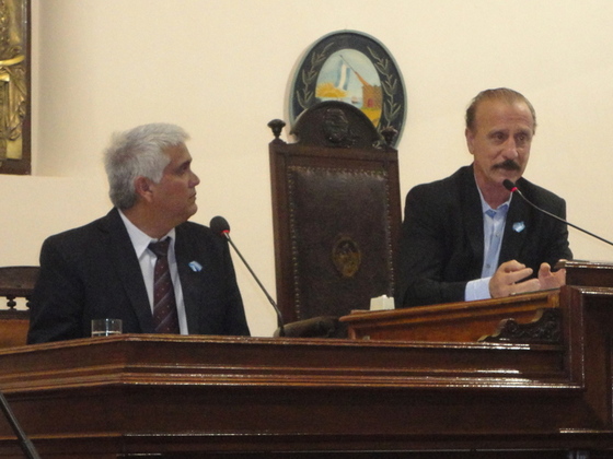Aldo Pedro Poy estuvo en el lugar del Presidente, a falta de Miguel Zamarini.