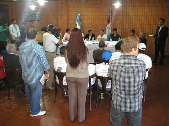 Hubo mucha prensa presente, y también algunos jugadores de inferiores. El tricolor trabaja arduamente.