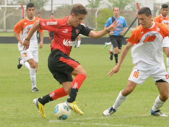 Nacho Cuffaro enfrentando el domingo a ADIUR, al cual no le marcó. Foto: Silvina Salinas.