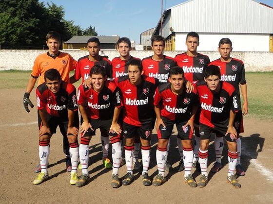 El once de Newell´s que debutó en el Molinas. Fue en Defensores y con victoria sobre la hora.