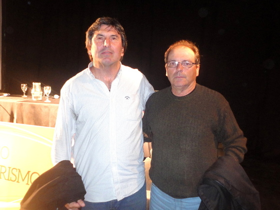Daniel Teglia y Carlos Picerni, dos referentes del f&uacute;tbol rosarino, unidos por la misma pasi&oacute;n.