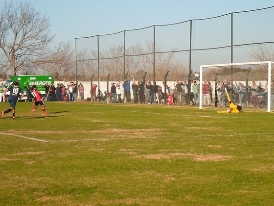 El melli Garc&iacute;a, titular en primera la semana pasada, ataj&oacute; un penal a cinco del final.