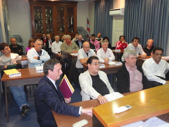 Hubo asistencia perfecta en la Asamblea Extraordinaria que modernizó los Estatutos.