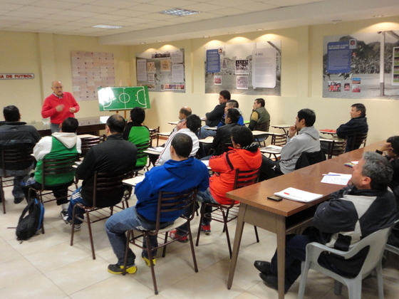 Alrededor de 30 personas están capacitándose en el curso que brinda la Asociación Rosarina.