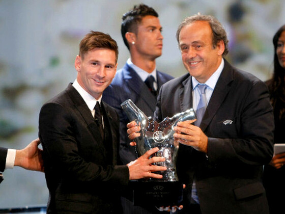 El rosarino Lionel Messi, gana por segunda vez el premio m&aacute;ximo que otorga la UEFA.