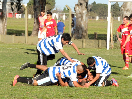 San Mart&iacute;n dio el batacazo de la fecha venciendo 1 a 0, como visitante, a Renato Cesarini.