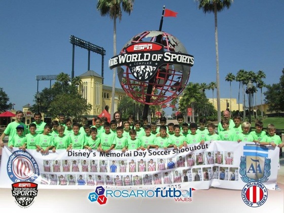 La Delegación 2015 a pleno en la visita al predio ESPN Wide World of Sports realizada antes del comienzo del torneo. Felicitaciones a todos!!!