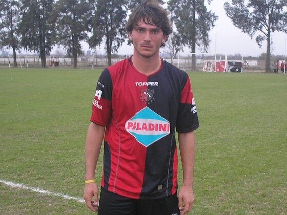 Volvió. Santiago Cesanelli estuvo unos meses sin jugar al fútbol oficialmente luego de quedar libre de Ñuls.