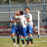 Benavídez se abrazó con Coronel (8) y Domenech tras haber convertido el gol del triunfo.